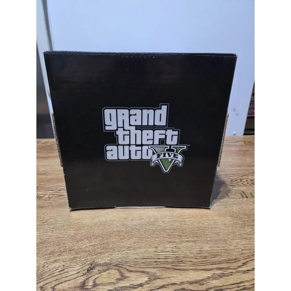 GRAND THEFT AUTO V Store Display Fold Up Promo Box GTA Video Game Promo PS4 XBOX